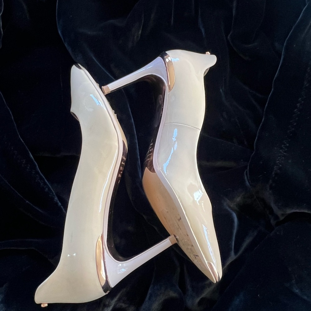 Ted Baker Women's Nude-Pinkish Leather Heels - Size 37 - Picture 14 of 16